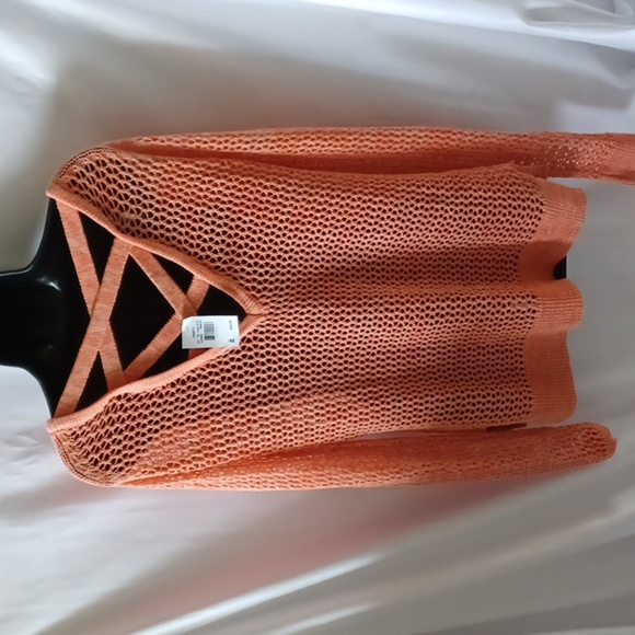 🔹️Vanity Medium orange mesh cross back sweater - Picture 2 of 6